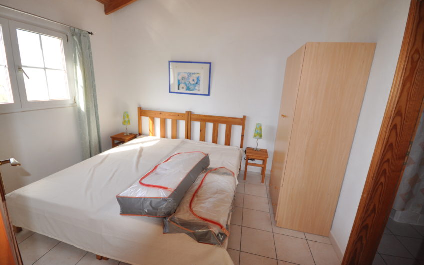 Villa, Guía de Isora