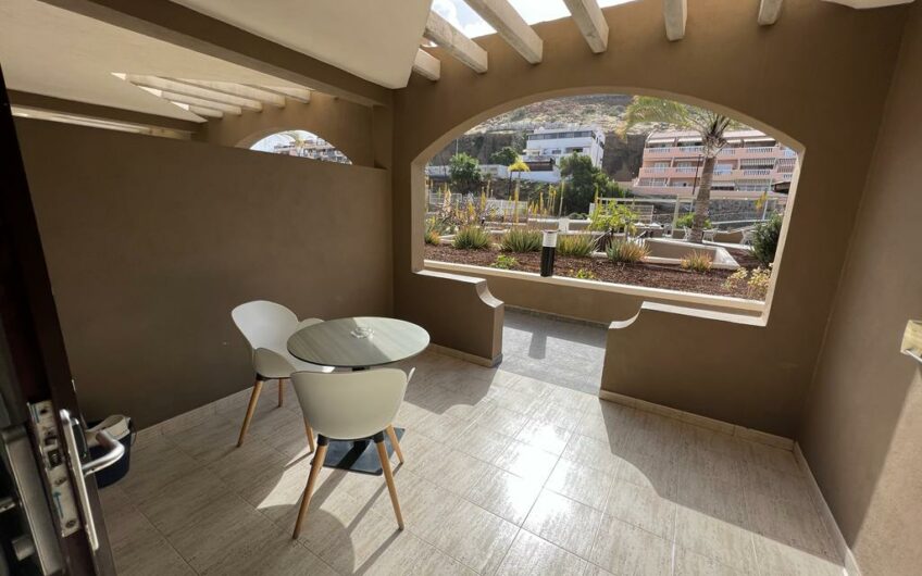 Saint George, Los Cristianos