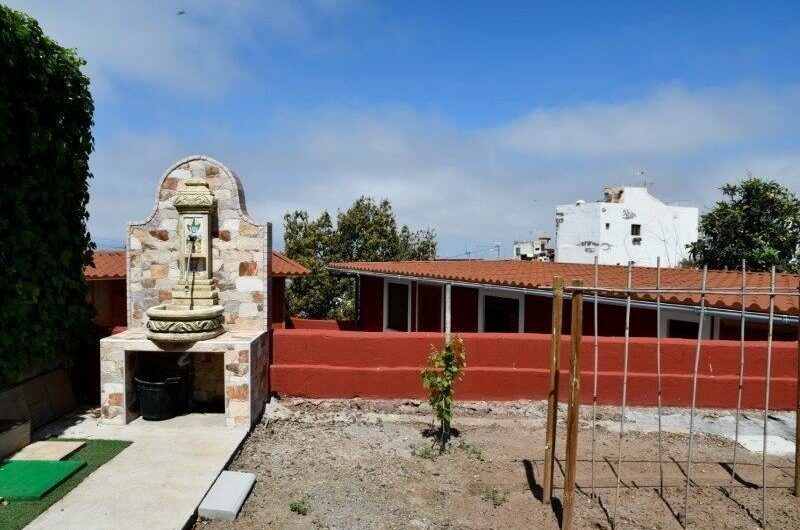 Se vende chalet independiente en Taucho