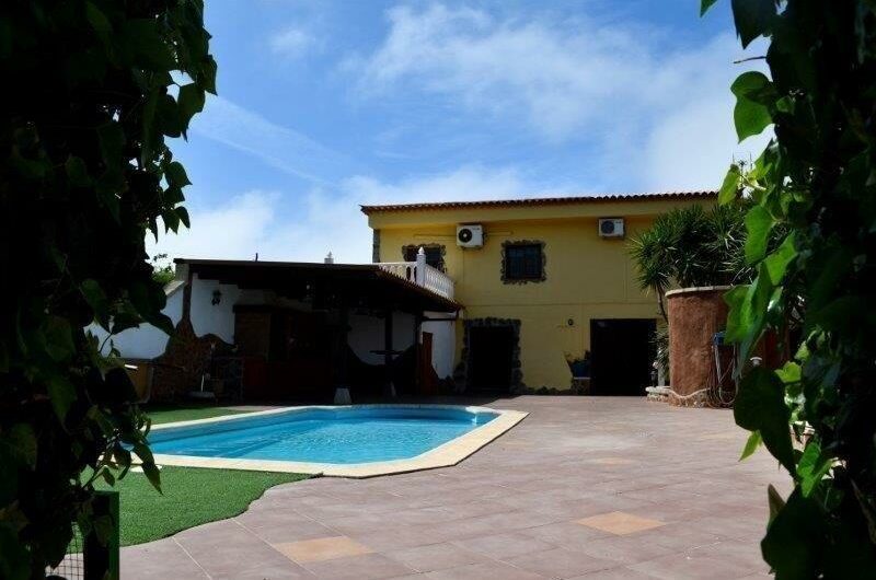 For sale independent villa in Taucho