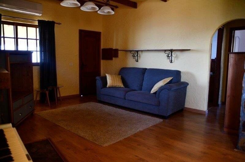 For sale independent villa in Taucho