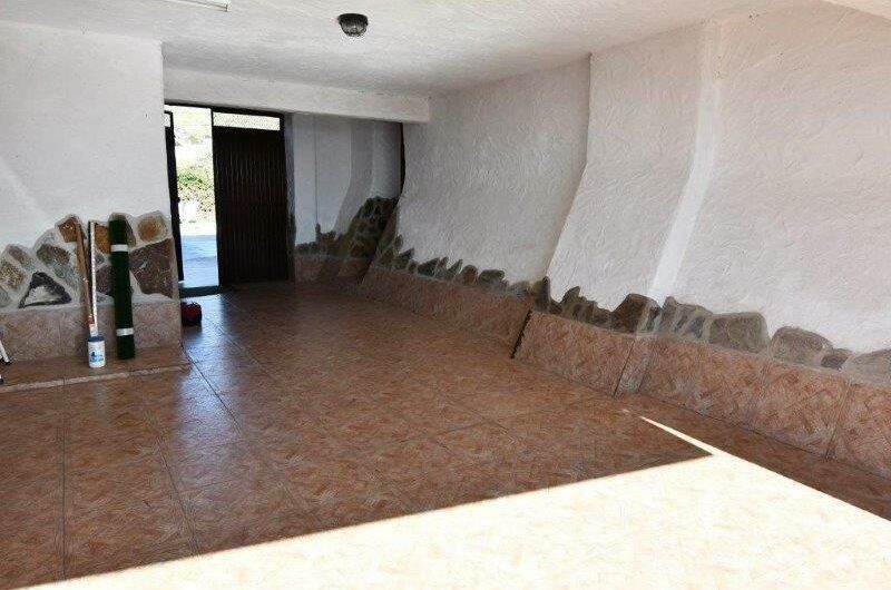 Se vende chalet independiente en Taucho