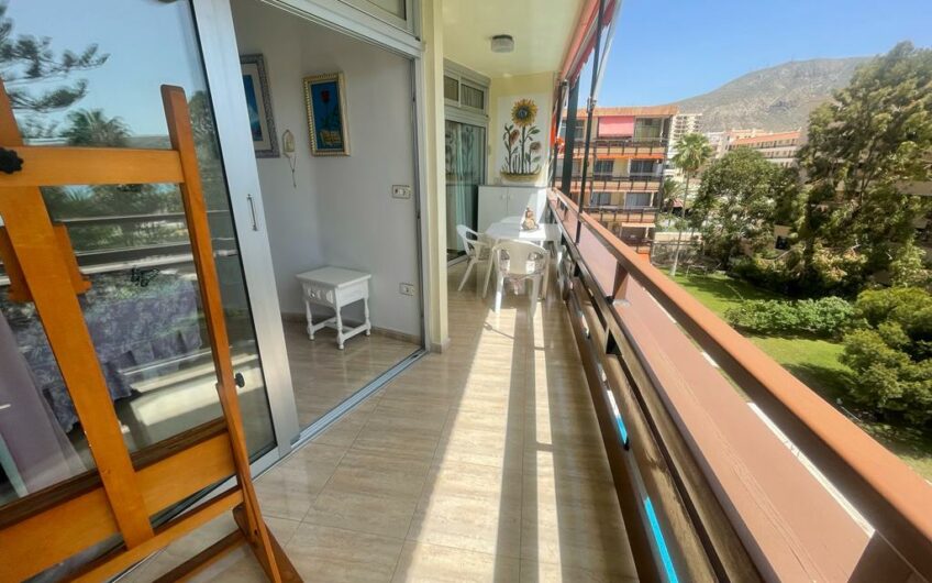 Primera línea de mar en Los Cristianos, Santa Amalia