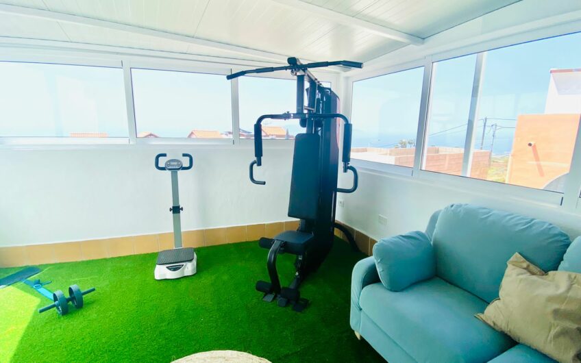 Adeje- Gran casa con gimnasio privado