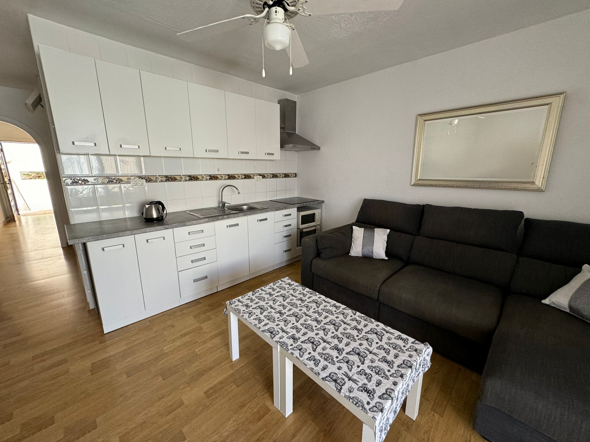 Los Cristianos, Victoria Court I