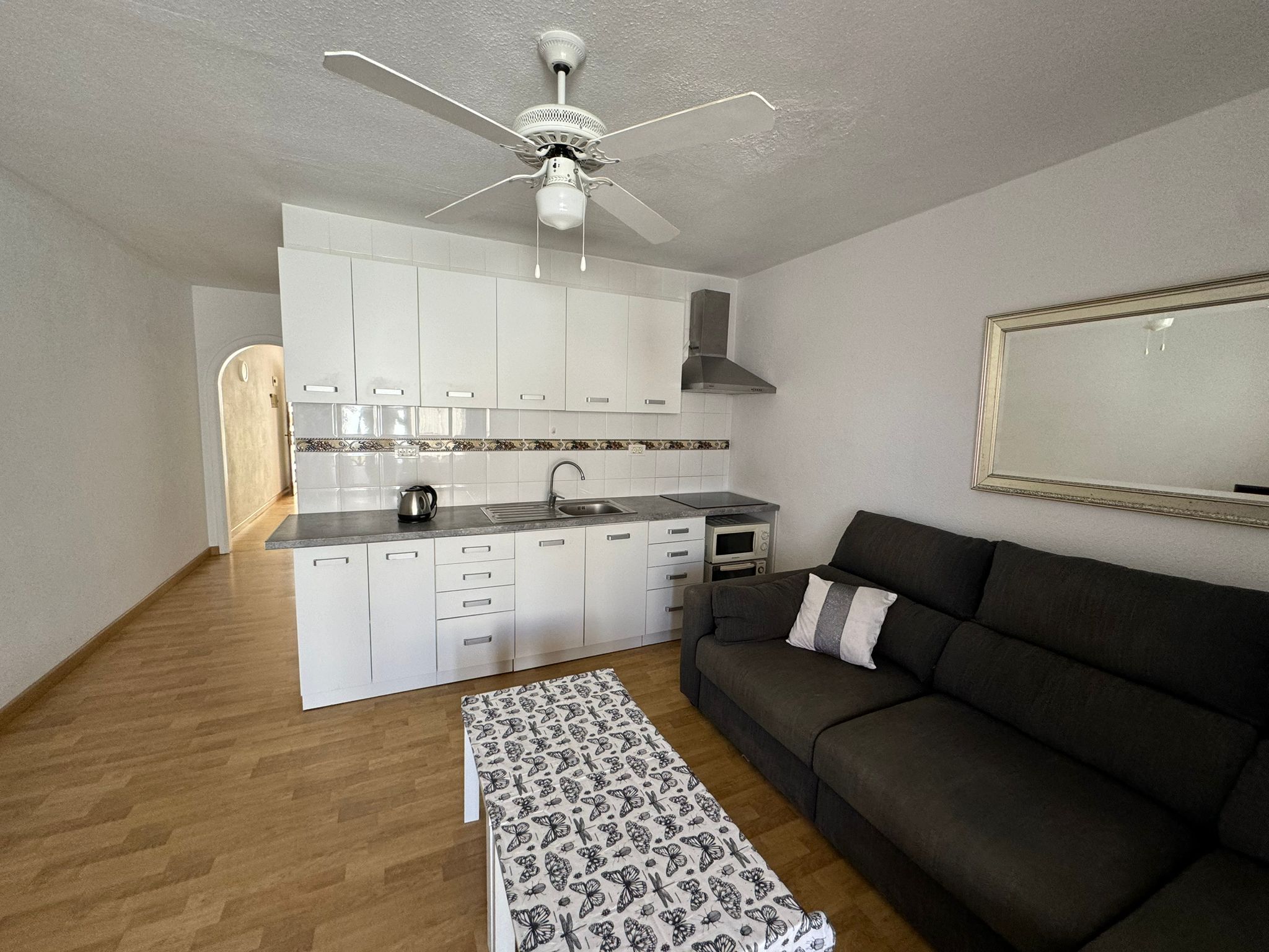 Los Cristianos, Victoria Court I