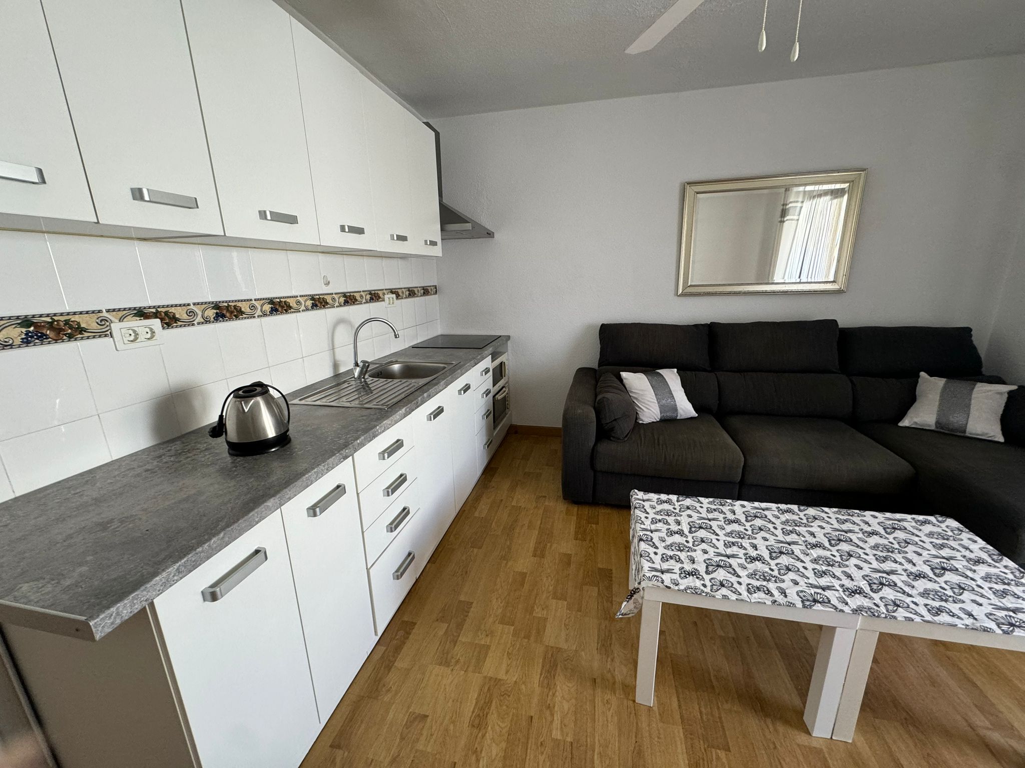 Los Cristianos, Victoria Court I